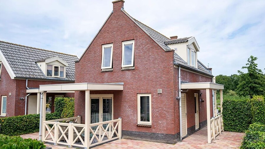 Sun-soaked Bungalow in Simonshaven