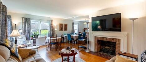 Smart TV, fireplace, DVD player, books