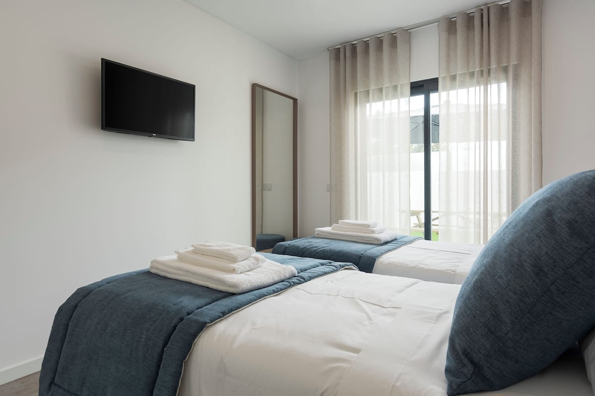 3 Schlafzimmer, Zimmersafe, Verdunkelungsvorhänge, Bügeleisen/Bügelbrett