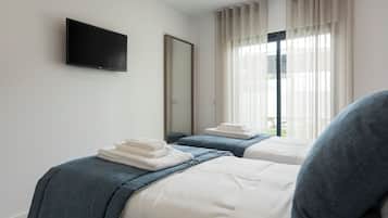 3 bedrooms, in-room safe, blackout curtains, iron/ironing board