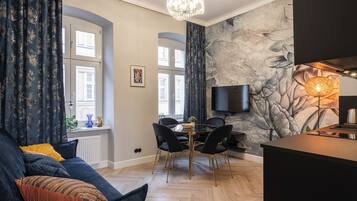 Apartment | Living area | Flat-screen TV