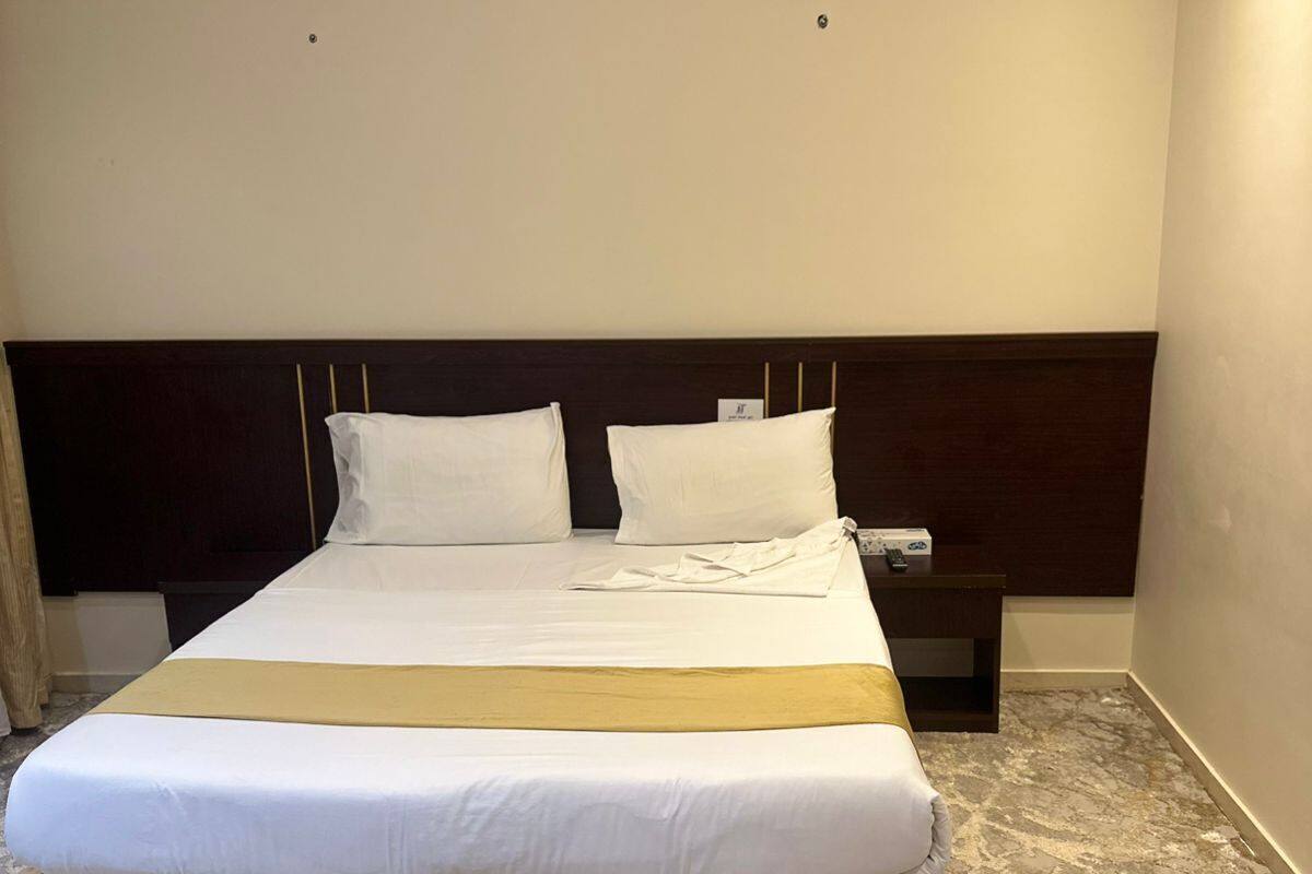 Deluxe Double Room, City View | In-room safe, free WiFi