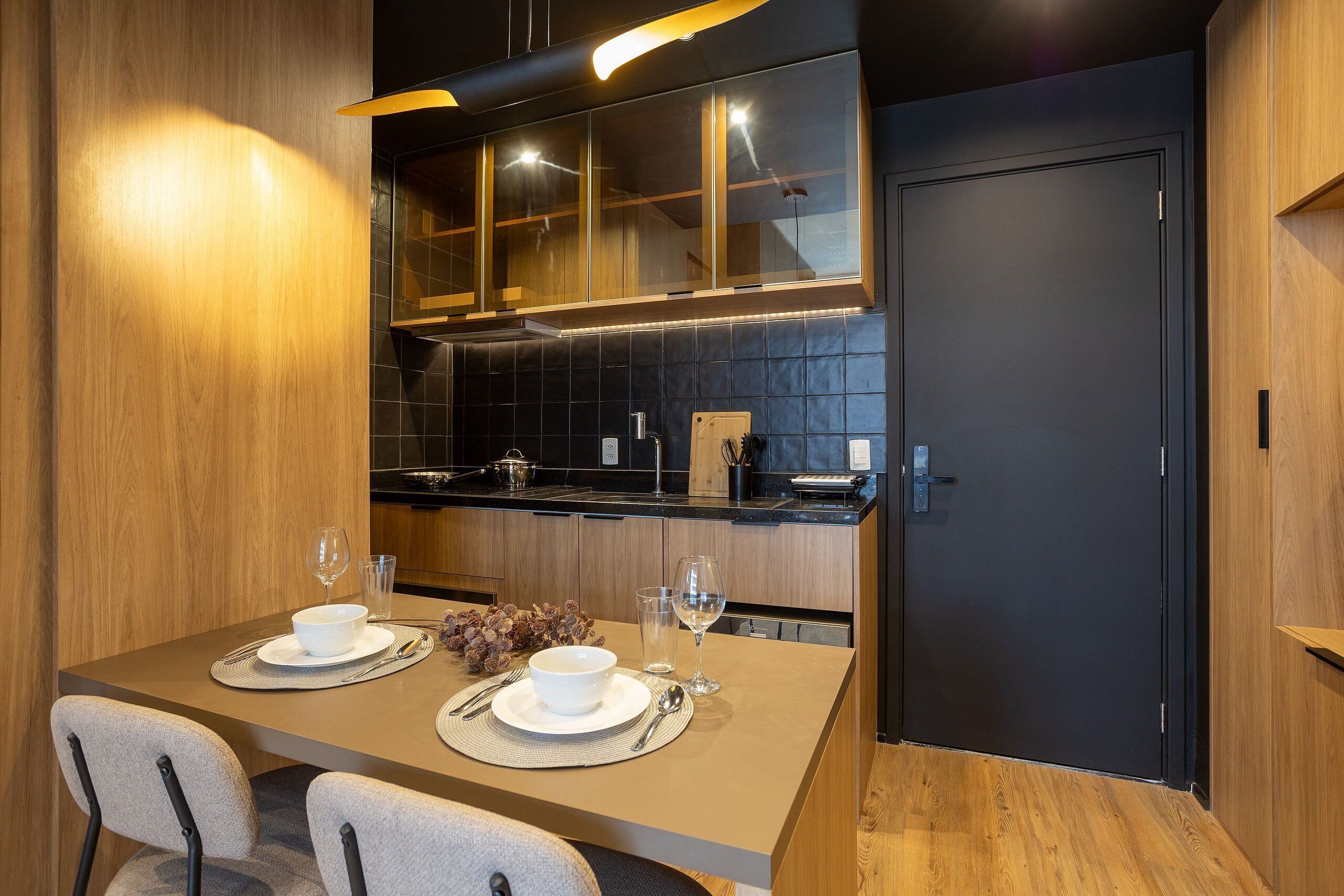 Basic Apartment | Dining