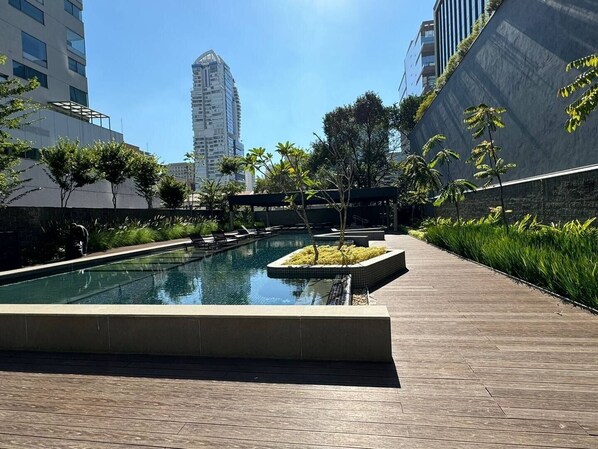Kolam renang outdoor