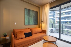 Perushuoneisto | Oleskelualue | Televisio