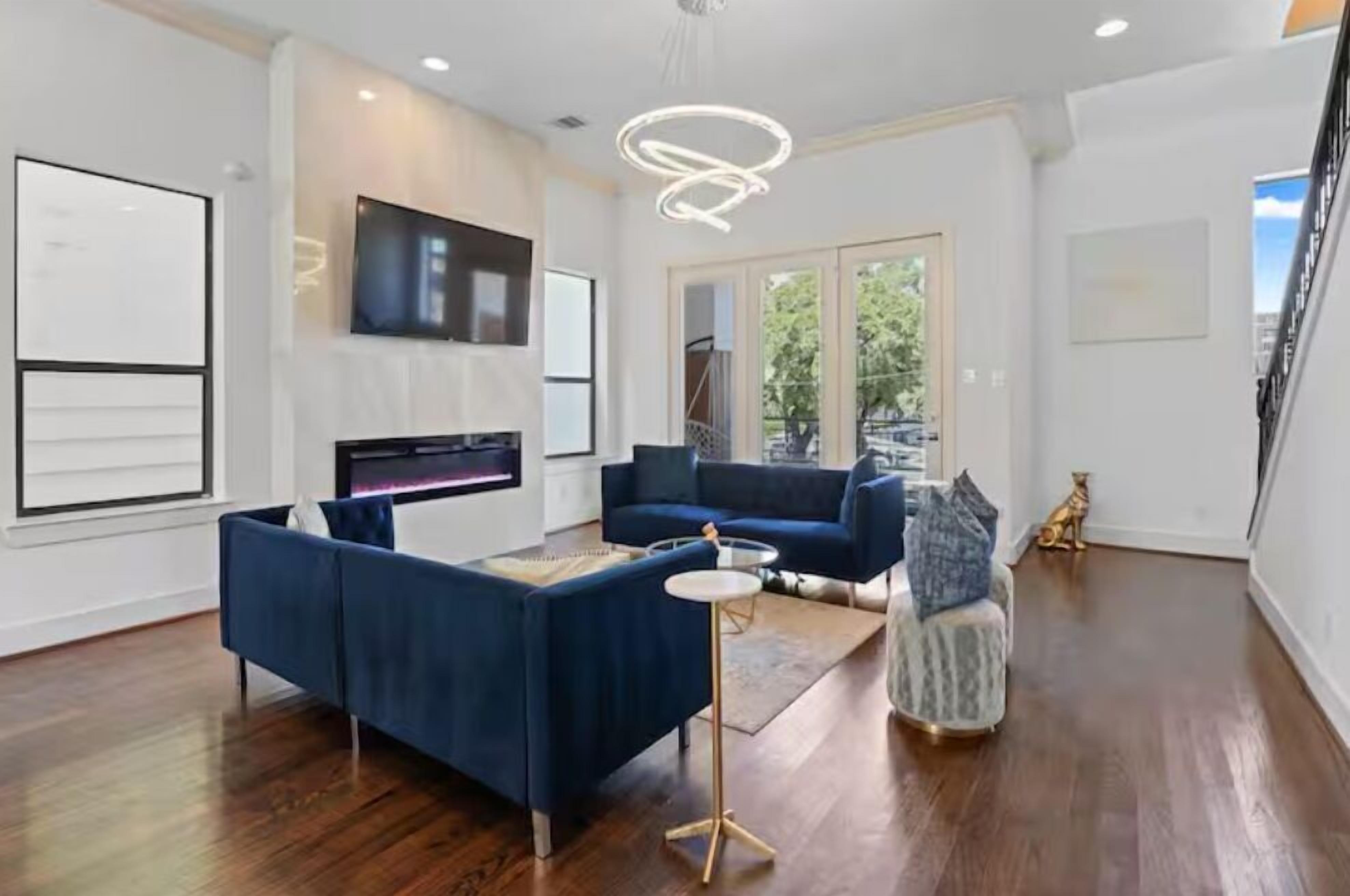 Smart-tv, pejs, bøger