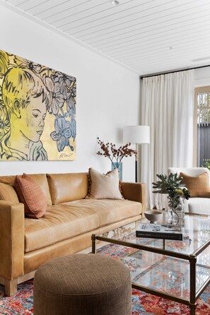 House | 4 bedrooms, Internet - Muskoka Luxe Retreat With Pool Spa Fire Pit (Mount Martha)