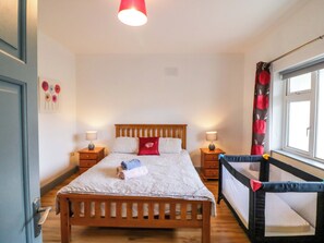 3 bedrooms, Internet - NO 1 LODGE WOOD, family friendly in Kenmare, County Kerry (Kenmare)