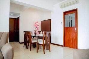 Dining - Ceylon City Stay (Colombo 0-2)