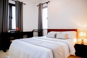 2 makuuhuonetta, silitysrauta/-lauta, Wi-Fi, vuodevaatteet