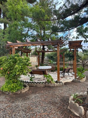 Property grounds - El Capricho aguileño. Rural house 10 minutes from downtown and the beach. (Águilas)