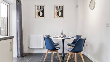 House | Tempat makan