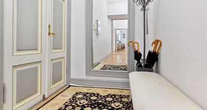 Tallinn’s Old Town Elegance: High Ceilings & Timeless Charm