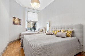 1 dormitorio, tabla de planchar con plancha, wifi gratis y ropa de cama