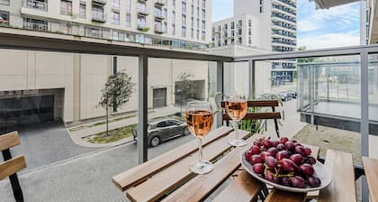Lumina apart with parking in City Center