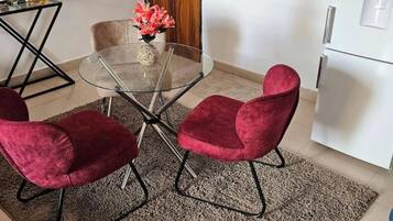 Apartment, 1 Bedroom, City View | Interior