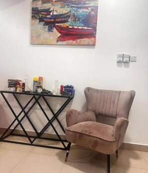 Apartment, 1 Bedroom, City View | Interior