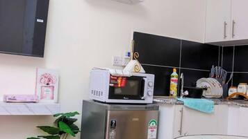 Apartment, 1 Bedroom, Garden View | Room amenity