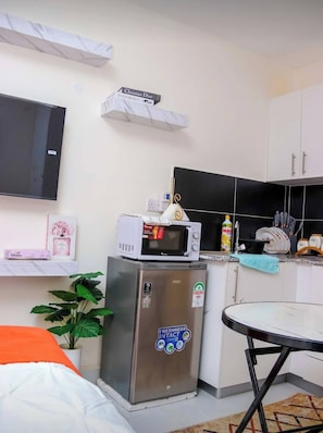 Apartment, 1 Bedroom, Garden View | Room amenity