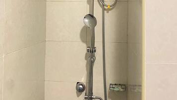 Apartment, 1 Bedroom, Accessible, Garden View | Bathroom shower