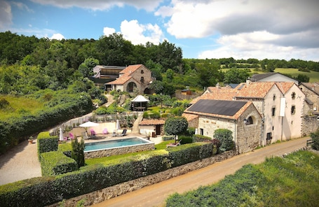 Fachada de la propiedad. Maison des Etoiles