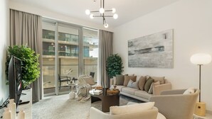 Apartment | 2 bedrooms - Modern 2BR w Direct Beach Access Emaar Beachfront (Dubai)