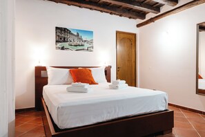 1 chambre, fer et planche à repasser, Wi-Fi gratuit, draps fournis