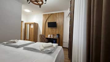 Standard Double Room, 1 Queen Bed | In-room safe, desk, laptop workspace, blackout drapes