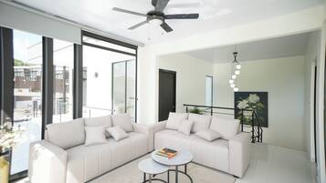 Smart TV y chimenea