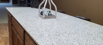 Charming 1-bedroom apartment with WiFi and AC in welcoming downtown Paducah