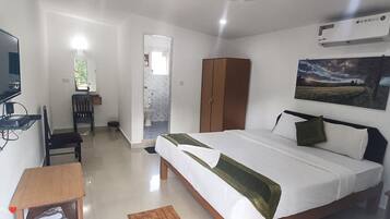 Habitación doble Premium, vista al jardín | Escritorio, espacio para trabajar con laptop y wifi gratis