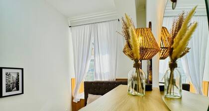 10 Economy Rooms-Shared Bath & Kitchen