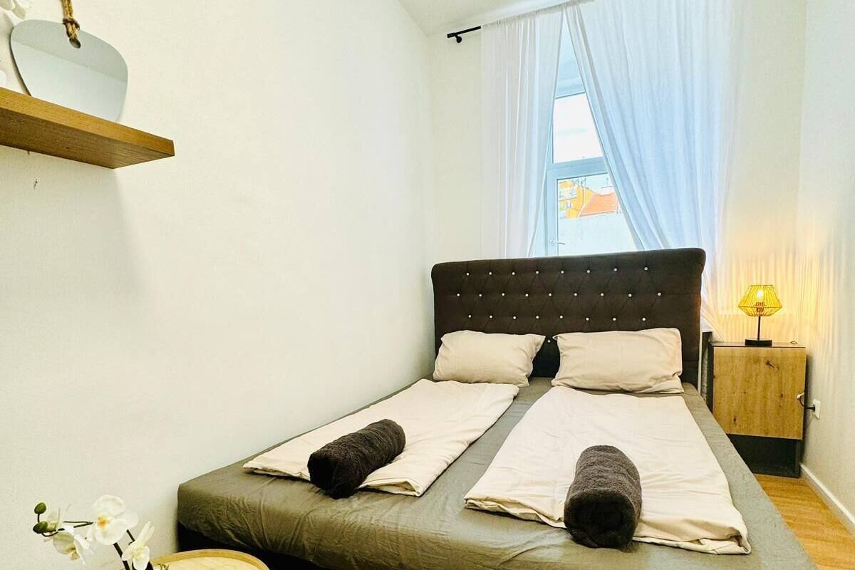 Economy Triple Room