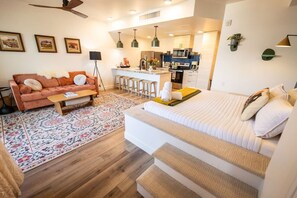 WiFi, bed sheets - Hygge Studio- BRAND NEW- Main Street (Buena Vista)