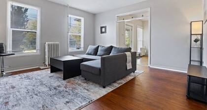 Cozy and Convenient Family Getaway