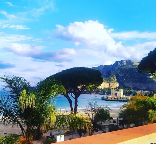 Villa Marea Mondello, beachfront