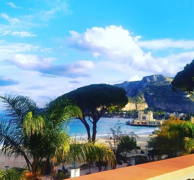 Villa Marea Mondello, beachfront