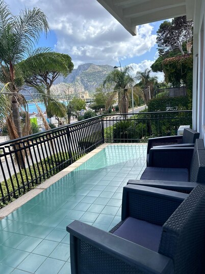 Villa Marea Mondello, beachfront