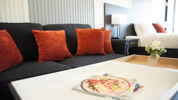 1 bedroom, in-room safe, iron/ironing board, free WiFi