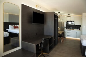 In-room safe, iron/ironing board, free WiFi, bed sheets
