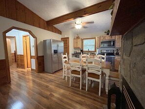 تناول الطعام