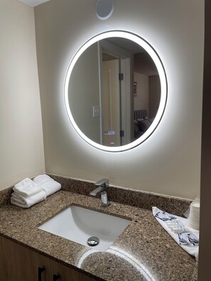 Familiekamer, 1 twee- of 2 eenpersoonsbedden, veranda | Badkamer