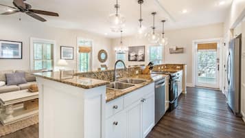 Ferienhaus, Mehrere Betten (The Brown Pelican) | Eigene Küche | Ofen, Toaster