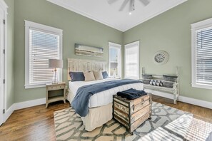 House, Multiple Beds (Gathering Thyme) | 4 bedrooms, iron/ironing board, WiFi