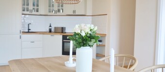 Large pirate's nest - By the sea