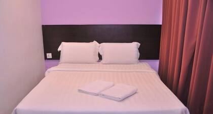 Kuching Transit Inn