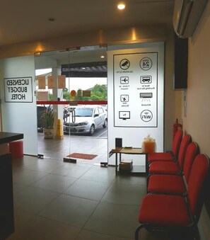 Lobby - Kuching Transit Inn (Kuching)
