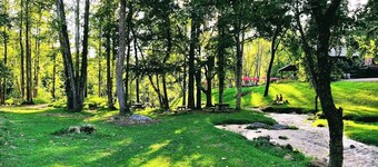 Trail's Bend Farmhouse-Bike,Hike,Float,Sip