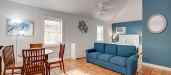 Osprey Suite | Charming Hideaway, Hot Tubs!