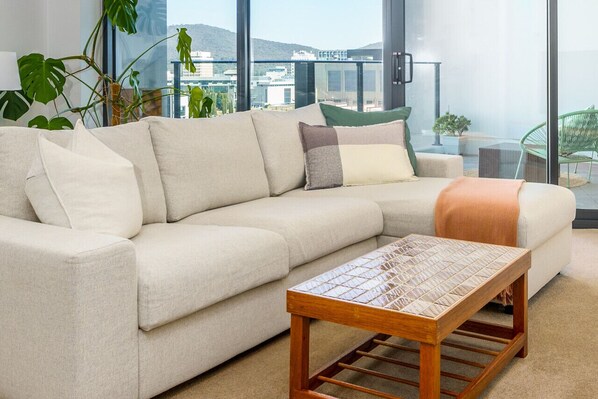 Smart TV, books, offices